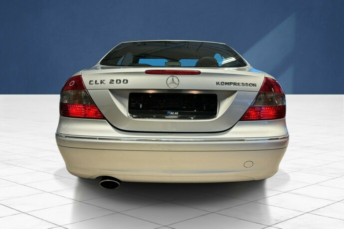 mercedes-benz-clk-bensin-2006-big-4