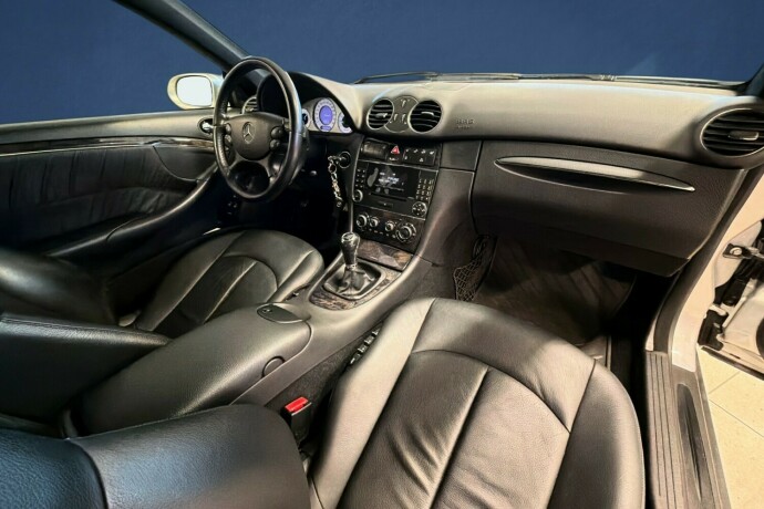 mercedes-benz-clk-bensin-2006-big-12