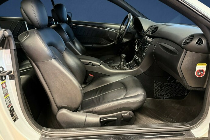 mercedes-benz-clk-bensin-2006-big-13