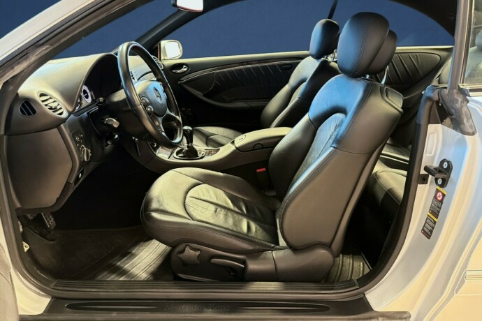 mercedes-benz-clk-bensin-2006-big-11