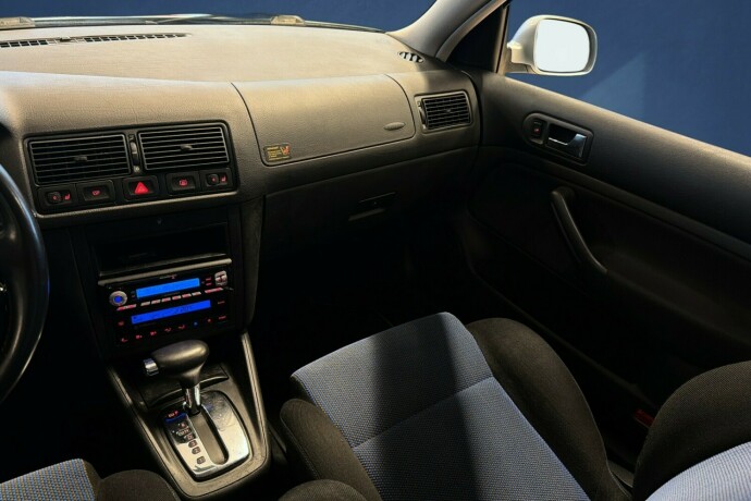 volkswagen-golf-bensin-2001-big-16