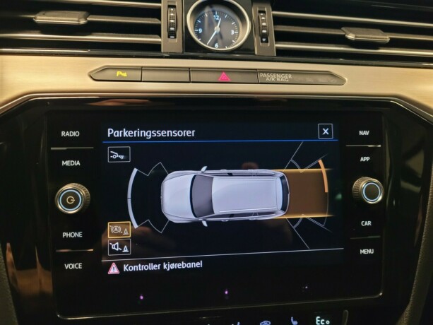 volkswagen-passat-plug-in-petrol-2018-big-30