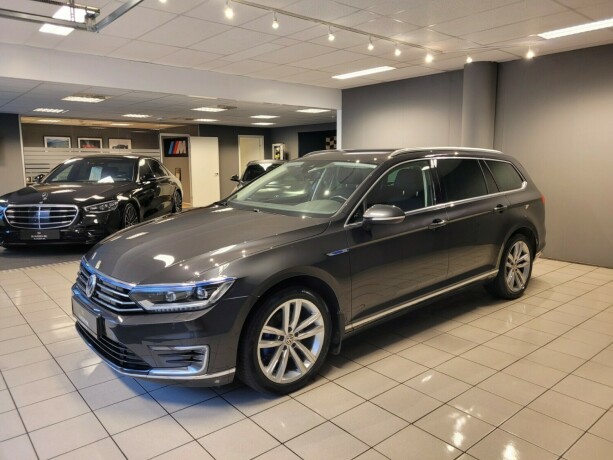 volkswagen-passat-plug-in-petrol-2018-big-7