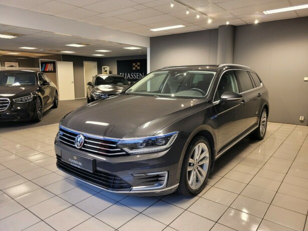 volkswagen-passat-plug-in-petrol-2018-big-8