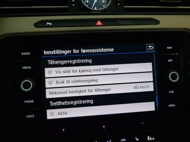 volkswagen-passat-plug-in-petrol-2018-big-40