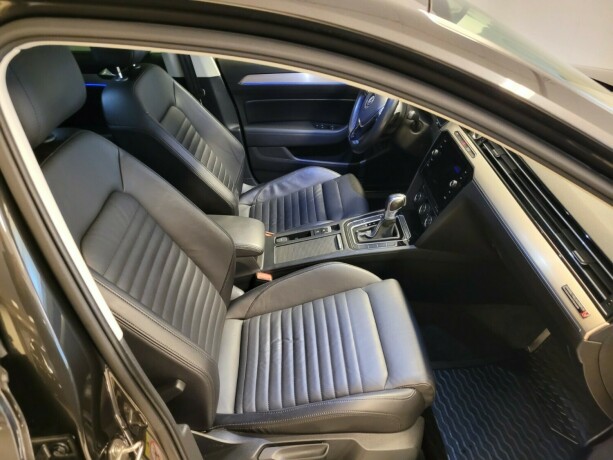 volkswagen-passat-plug-in-petrol-2018-big-15