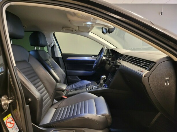 volkswagen-passat-plug-in-petrol-2018-big-11