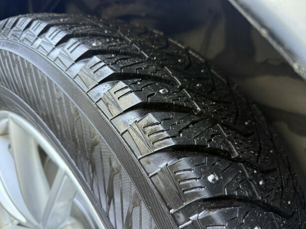 mitsubishi-outlander-elektrisitetbensin-2018-big-9