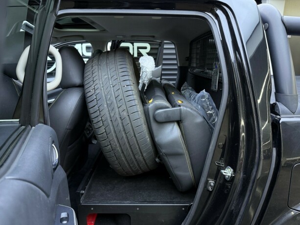 nissan-navara-diesel-2019-big-28