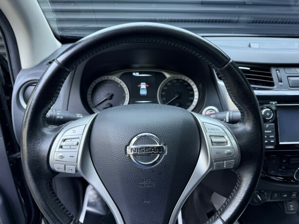 nissan-navara-diesel-2019-big-13