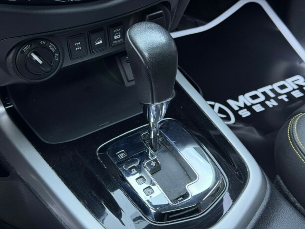 nissan-navara-diesel-2019-big-22