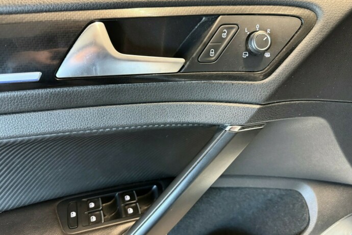 volkswagen-golf-bensin-2017-big-17