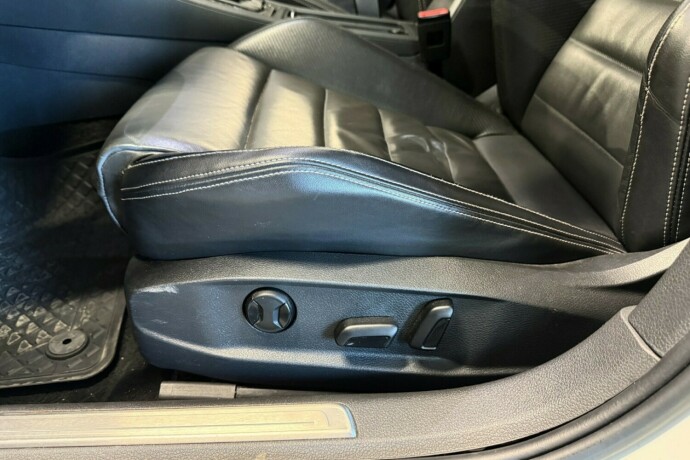 volkswagen-golf-bensin-2017-big-18