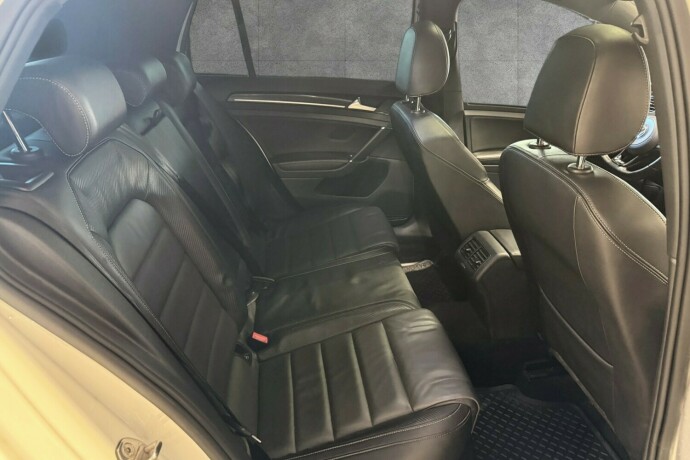 volkswagen-golf-bensin-2017-big-24