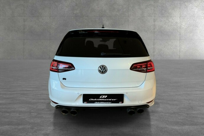 volkswagen-golf-bensin-2017-big-4