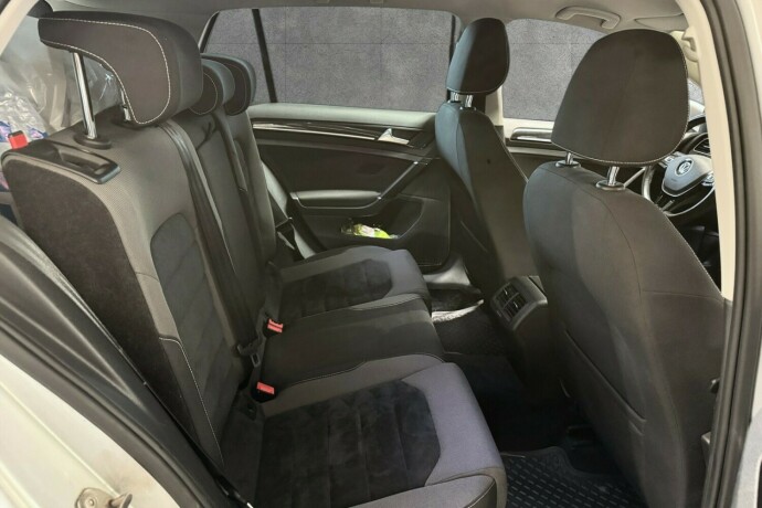 volkswagen-golf-diesel-2017-big-27