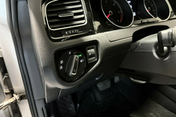 volkswagen-golf-diesel-2017-big-13