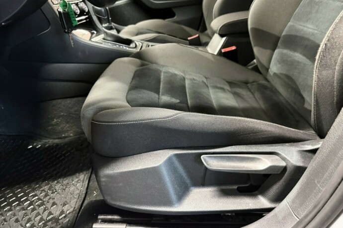 volkswagen-golf-diesel-2017-big-20