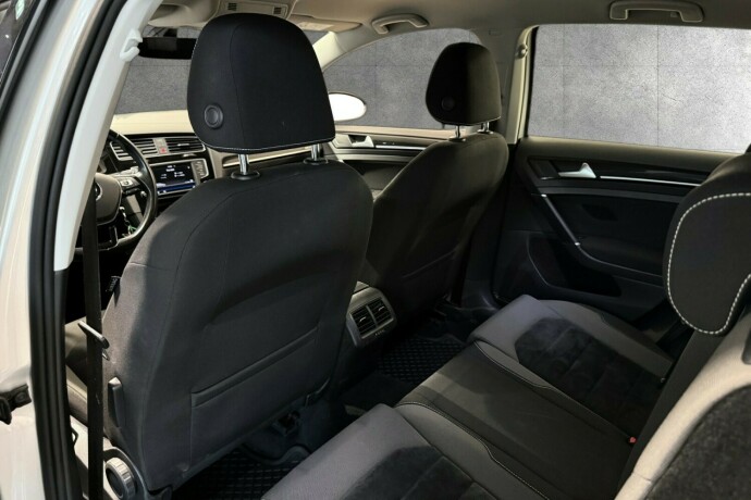 volkswagen-golf-diesel-2017-big-24