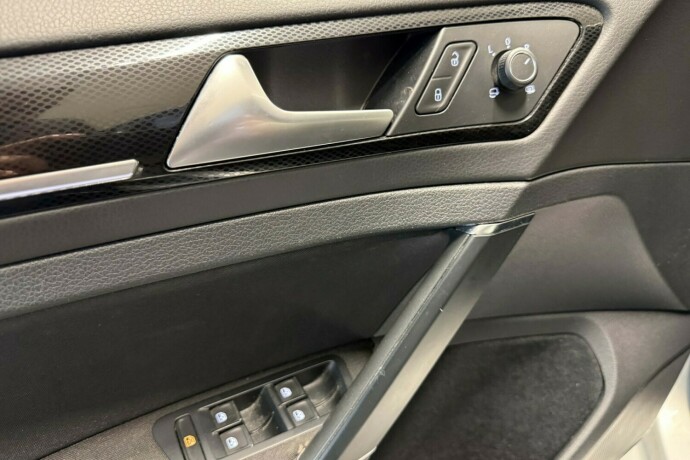 volkswagen-golf-diesel-2017-big-21