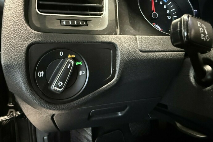 volkswagen-golf-elektrisitet-2020-big-15