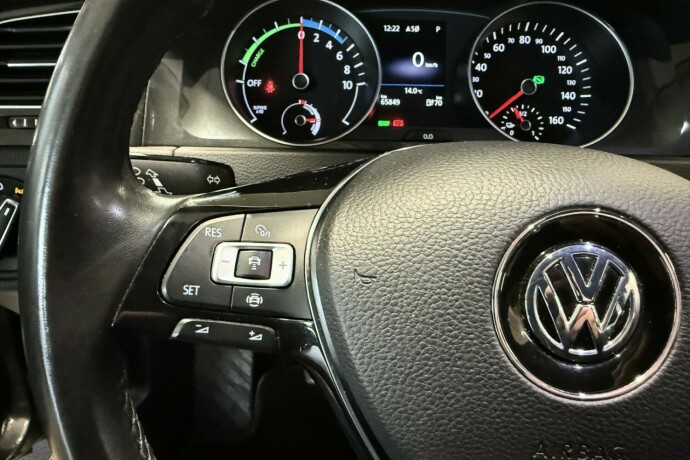 volkswagen-golf-elektrisitet-2020-big-18