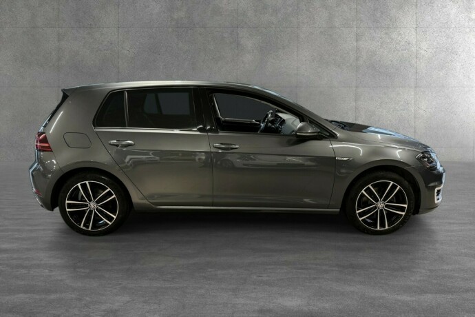 volkswagen-golf-elektrisitet-2020-big-2