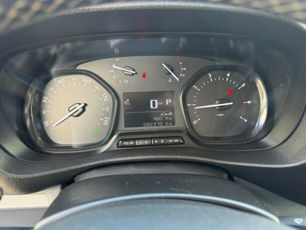 peugeot-expert-diesel-2020-big-10