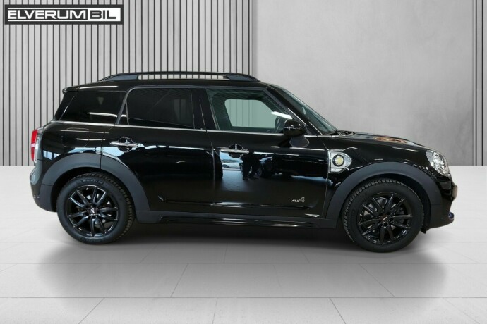 mini-countryman-elektrisitetbensin-2019-big-3