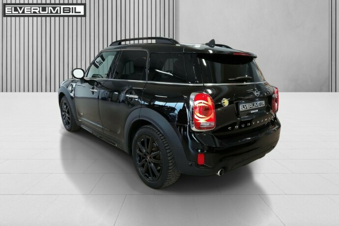 mini-countryman-elektrisitetbensin-2019-big-9
