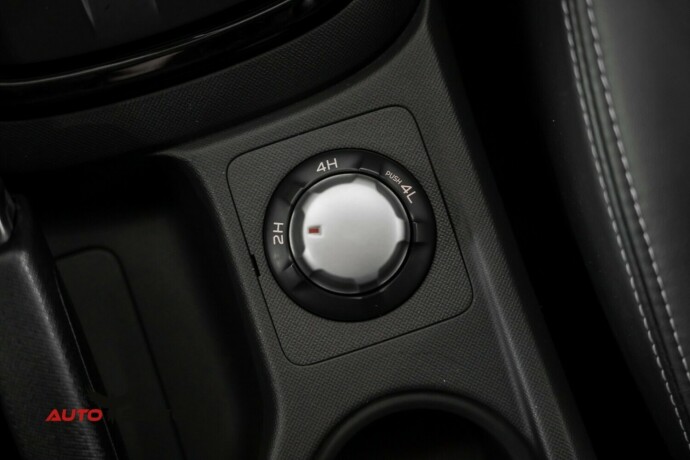 isuzu-d-max-diesel-2019-big-34