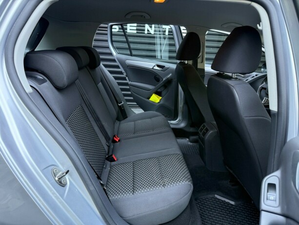 volkswagen-golf-bensin-2011-big-17