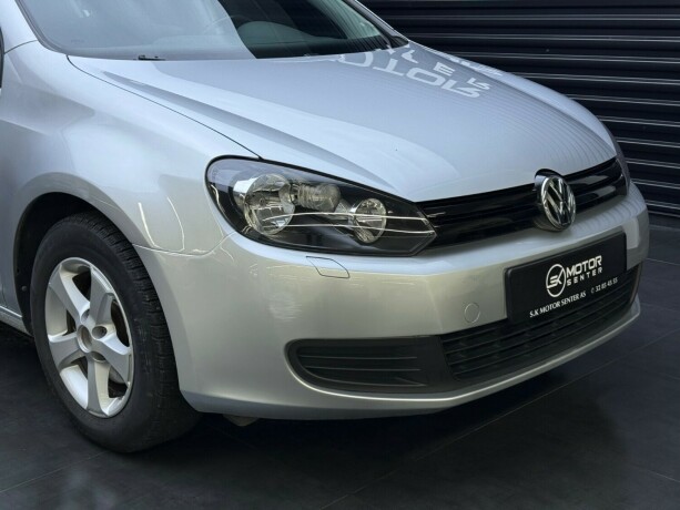 volkswagen-golf-bensin-2011-big-1
