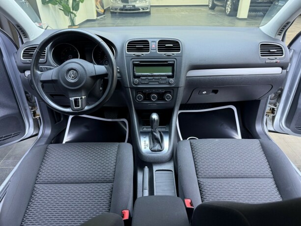 volkswagen-golf-bensin-2011-big-7