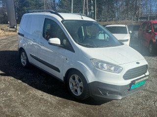 Ford | Transit Courier | Bensin | 2017