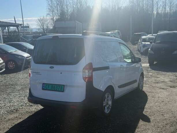 ford-connect-bensin-2017-big-6