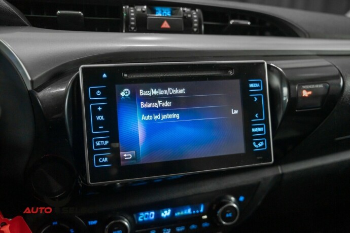 toyota-hilux-diesel-2018-big-35