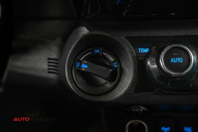 toyota-hilux-diesel-2018-big-22