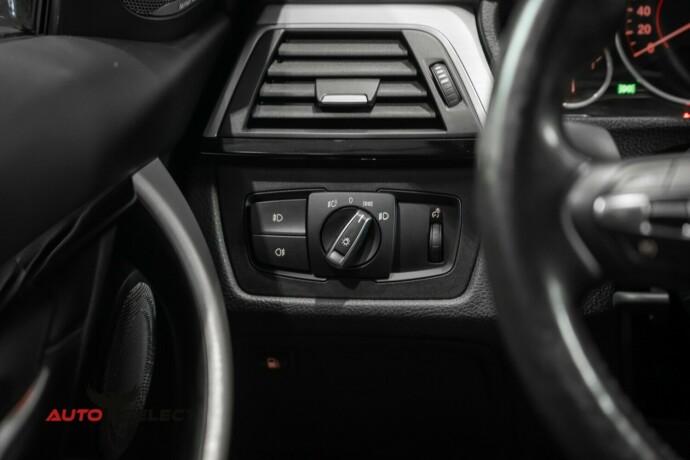 bmw-3-serie-elektrisitetbensin-2018-big-26