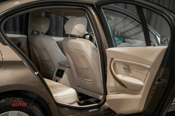 bmw-3-serie-diesel-2013-big-12