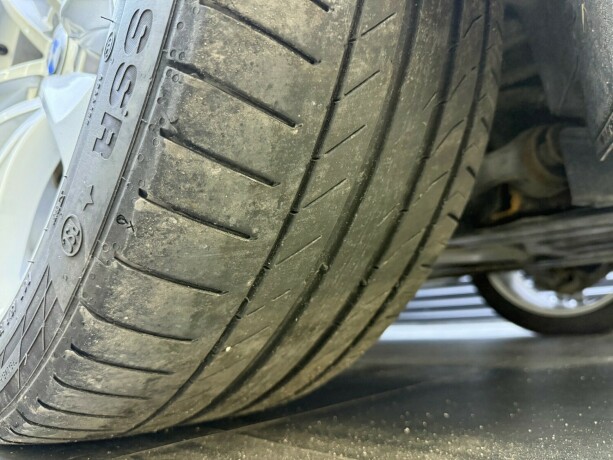 bmw-x5-diesel-2011-big-9