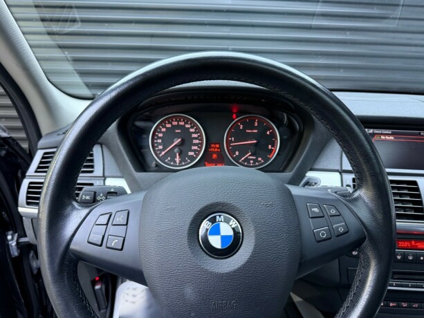 bmw-x5-diesel-2011-big-14