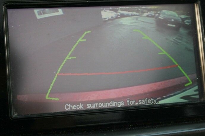 mitsubishi-asx-bensin-2014-big-11