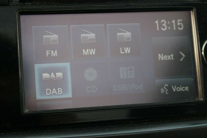 mitsubishi-asx-bensin-2014-big-12