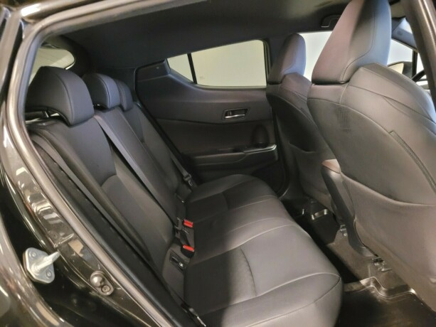 toyota-c-hr-elektrisitetbensin-2017-big-15