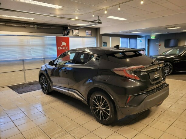 toyota-c-hr-elektrisitetbensin-2017-big-6