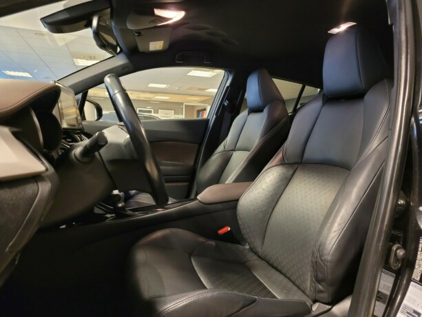 toyota-c-hr-elektrisitetbensin-2017-big-18