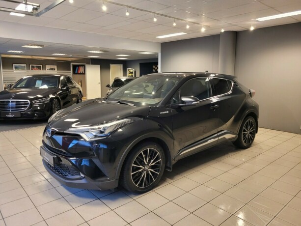 toyota-c-hr-elektrisitetbensin-2017-big-7