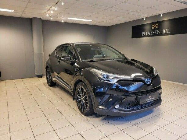 toyota-c-hr-elektrisitetbensin-2017-big-9