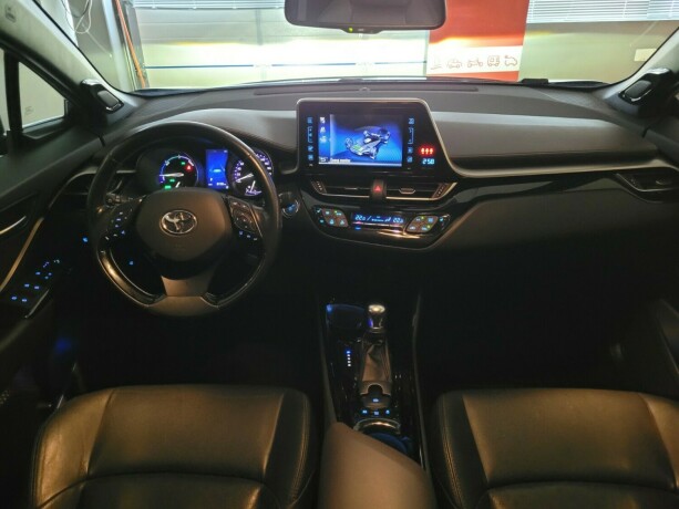 toyota-c-hr-elektrisitetbensin-2017-big-28